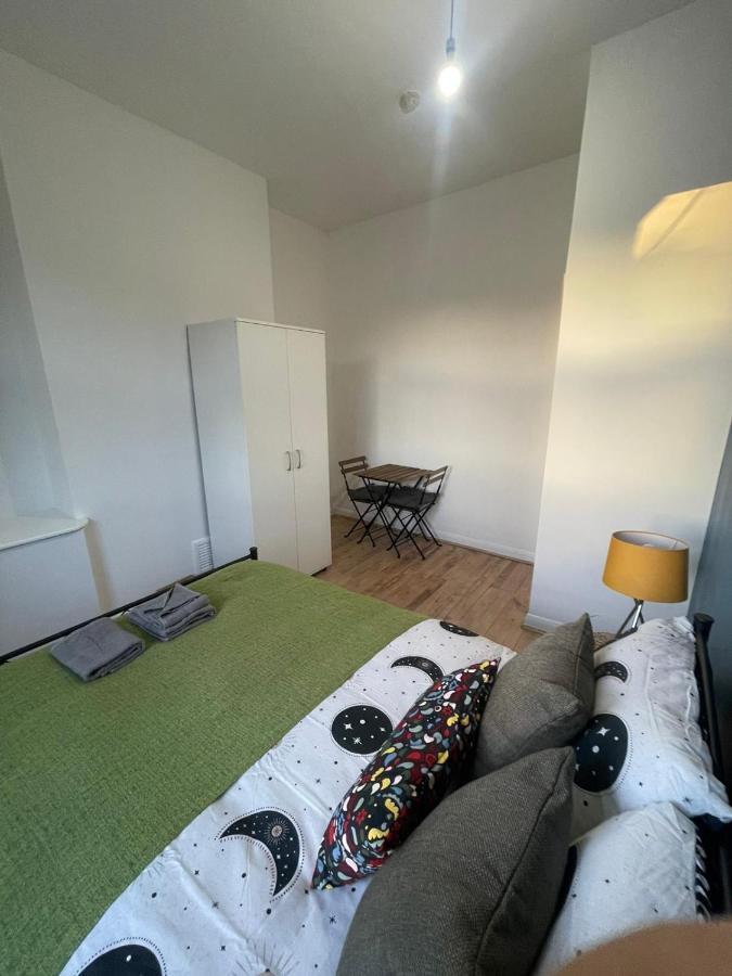 Contemporary Private Rooms Near Central Λονδίνο Εξωτερικό φωτογραφία